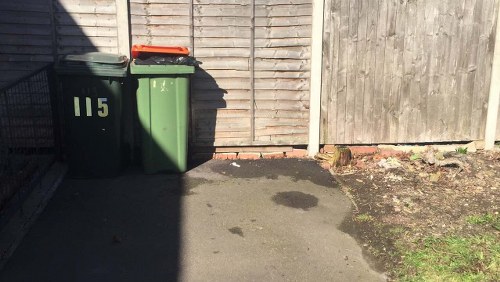 Clean and organized site with a skip in Merton